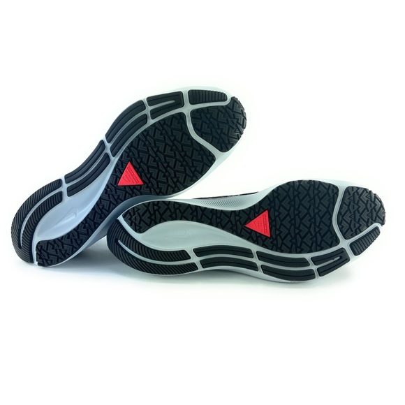 Nike Women's Air Zoom Pegasus 37 Shield Run Shoes - Picture 10 of 11